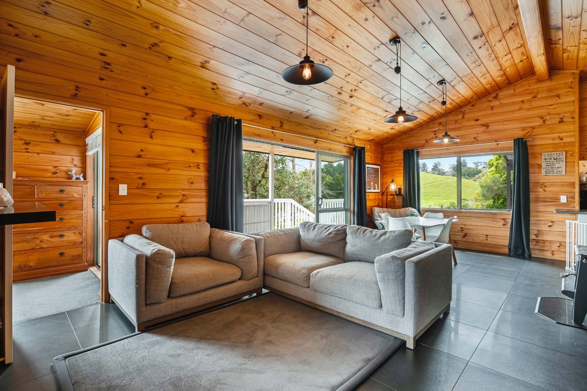 226 Port Marsden Highway, Whangarei - Carousel 15