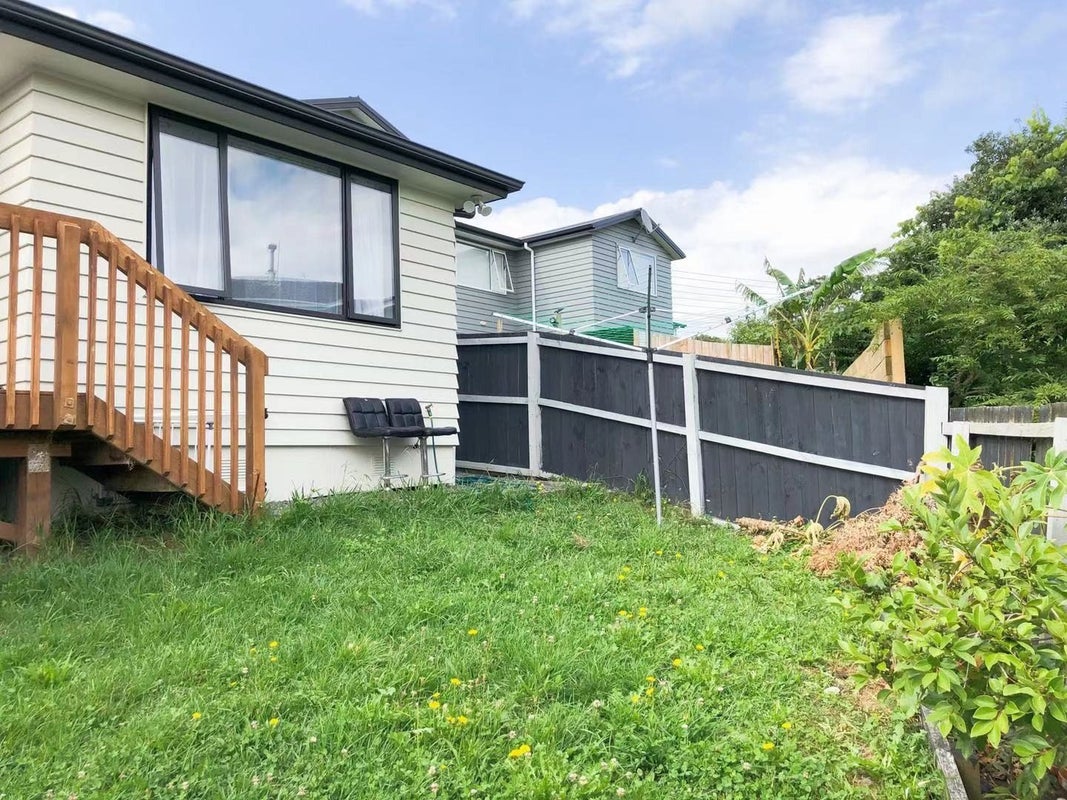 2/65E Metcalfe Road, Ranui, Auckland - Carousel 12