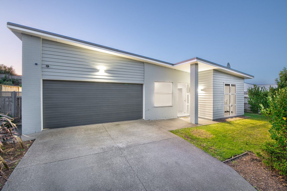 26 Kukuwai Avenue, Red Beach, Red Beach - Carousel 31