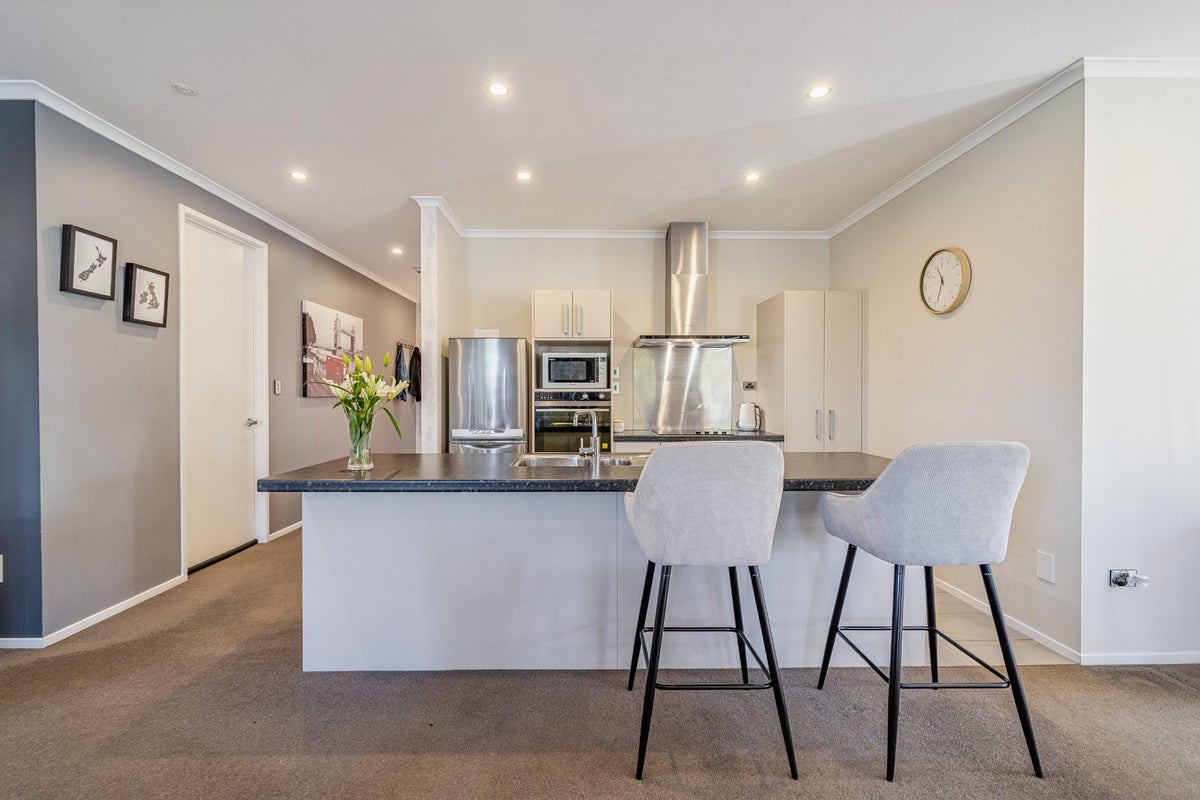 27 Percy Kinsman Crescent, Riverstone Terraces, Upper Hutt - Carousel 2