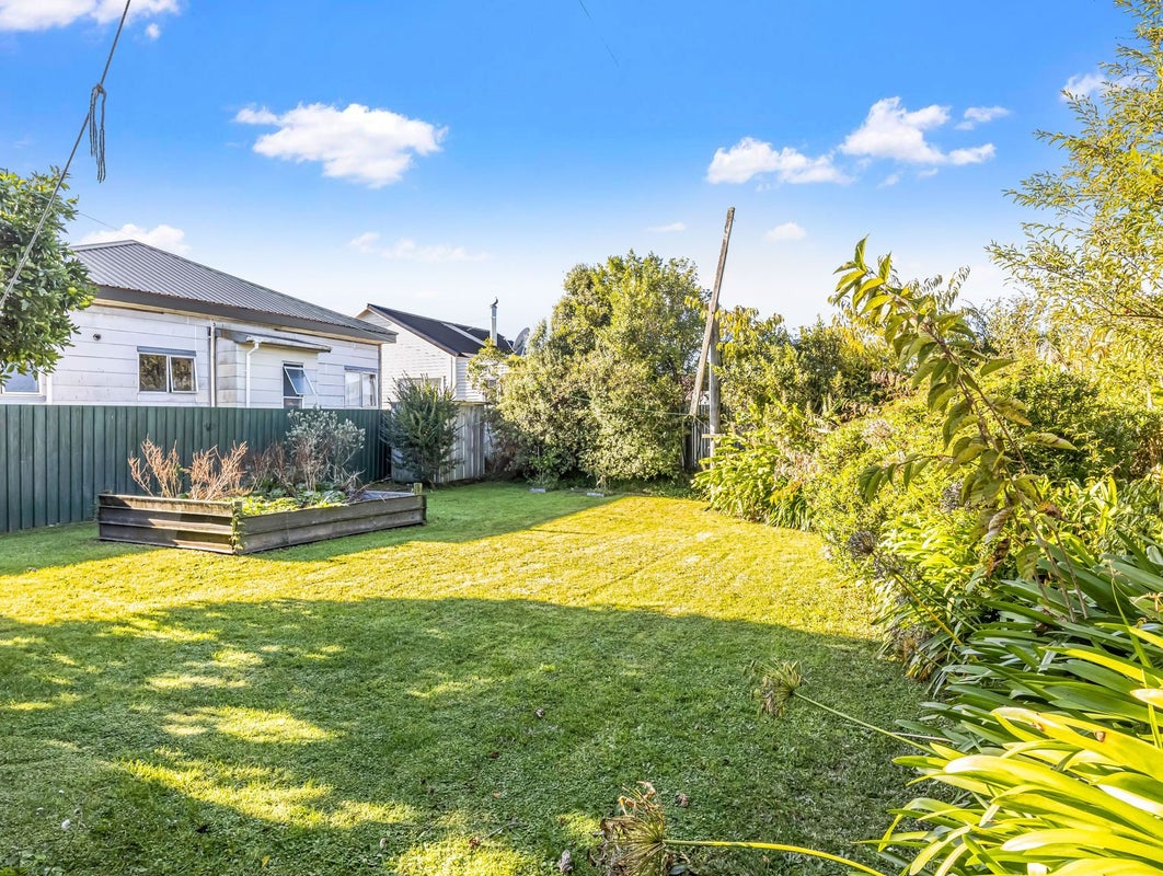 35 Queen Street, Westport, Westport - Carousel 16