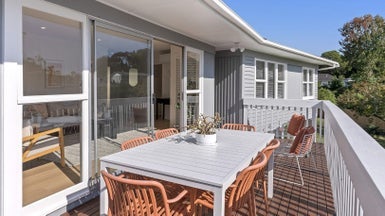 12 Kiernan Place, Kelston, Auckland - Carousel 1
