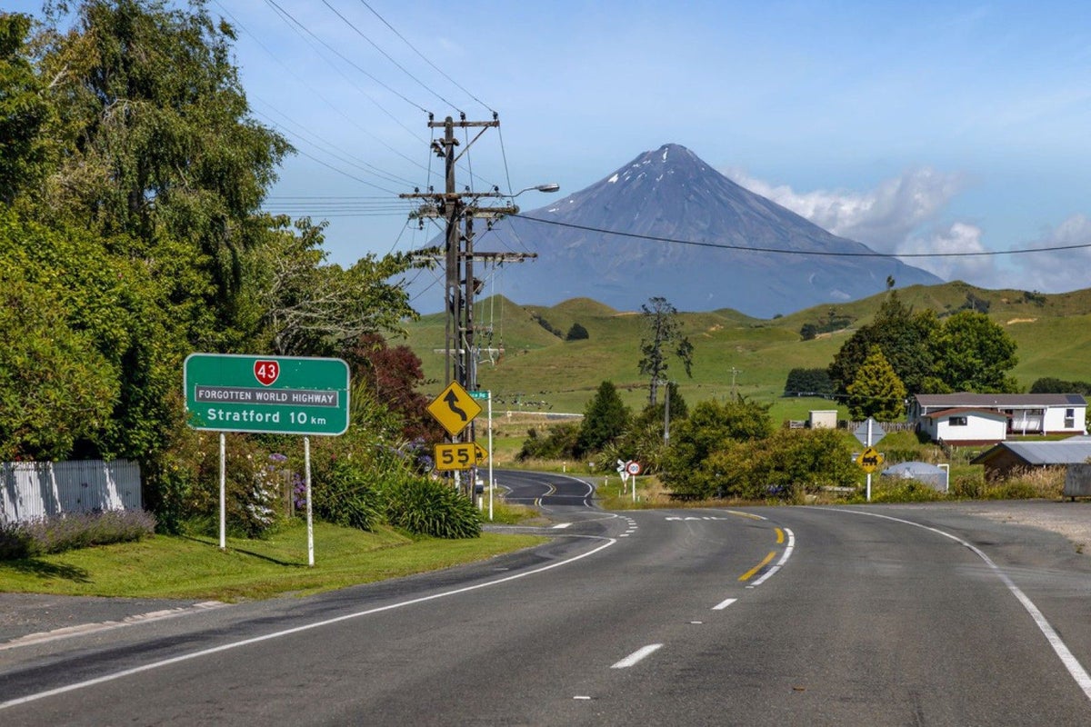 851 East Road, Toko, Stratford - Carousel 31
