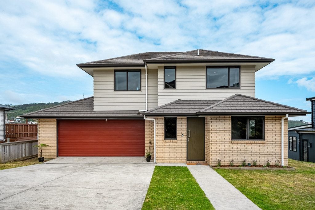 1 Cirrus Close, Newlands, Wellington - Carousel 1