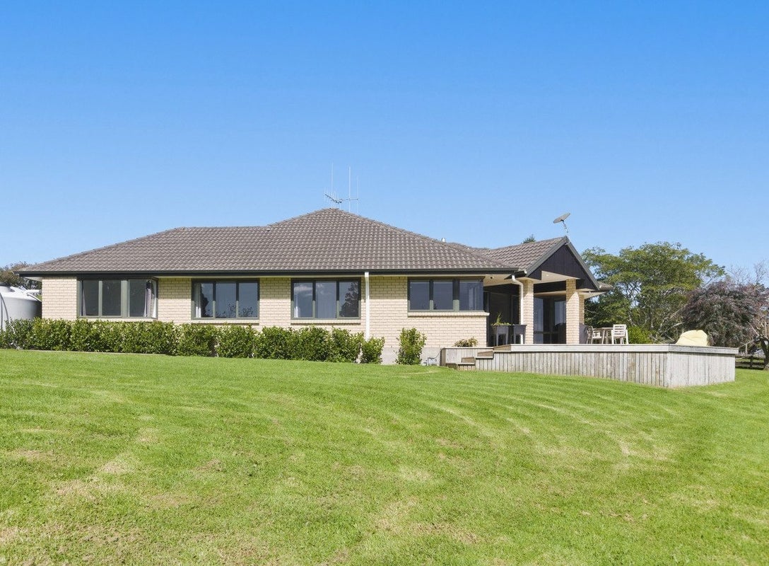 207B Peers Road, Omanawa, Tauranga - Carousel 29