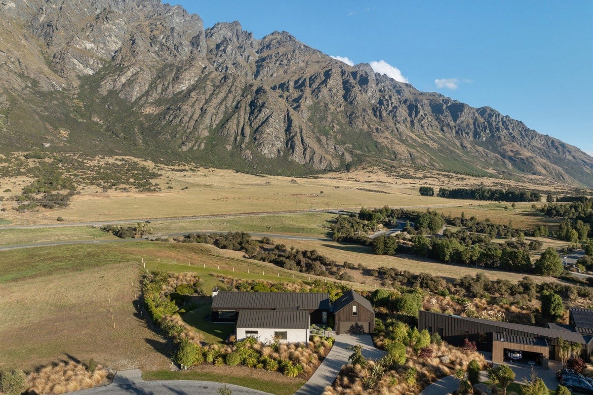 36 McKellar Drive, Jacks Point, Queenstown - Carousel 30