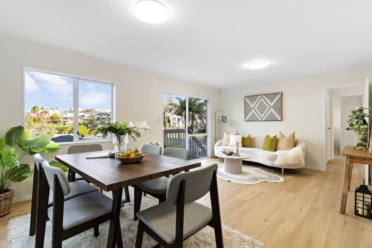 2/20 Hogans Road, Glenfield, Auckland - Carousel 2