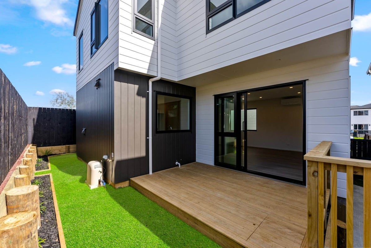 88A Hutchinsons Road, Bucklands Beach, Auckland - Carousel 2