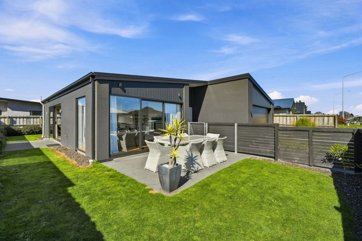46 Blakes Road, Belfast, Christchurch - Carousel 18