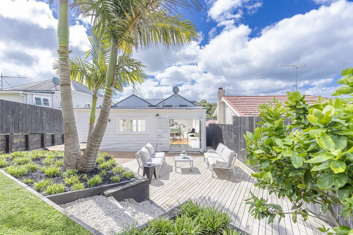 12 Third Avenue, Kingsland, Auckland - Carousel 2