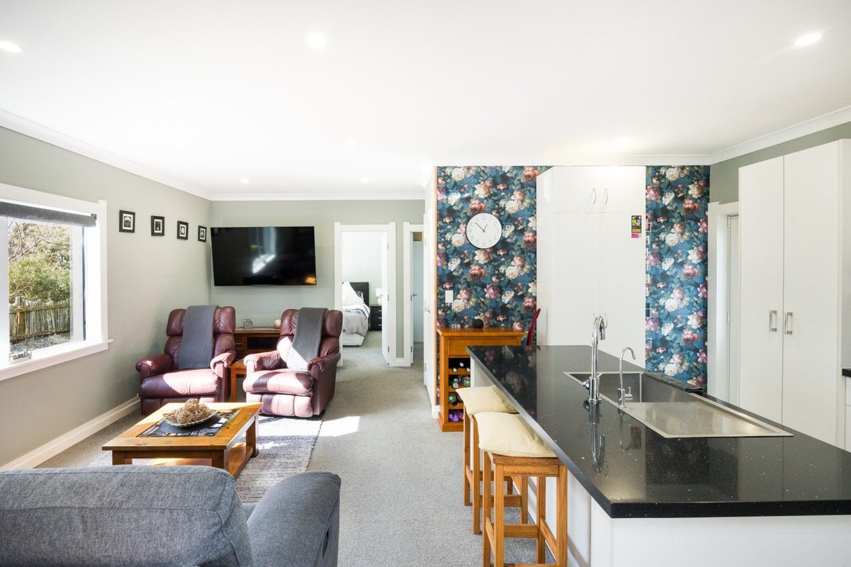 17 Tyne Street, Rongotea, Rongotea - Carousel 2