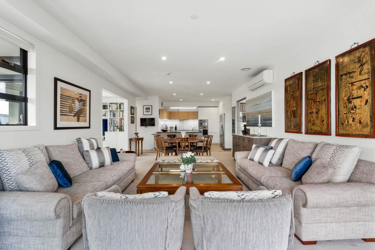 304/2 Bluegrey Avenue, Stonefields, Auckland - Carousel 2