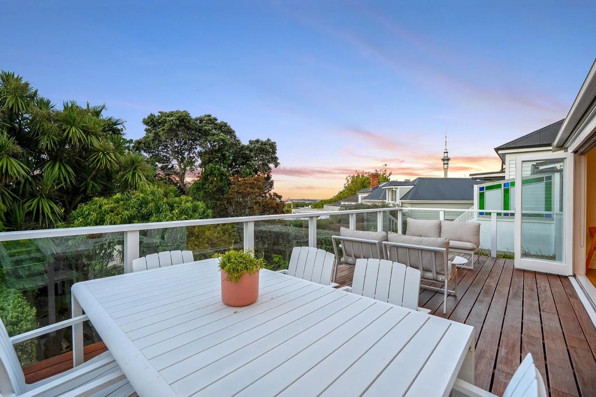 42 Picton Street, Freemans Bay, Auckland - Carousel 2