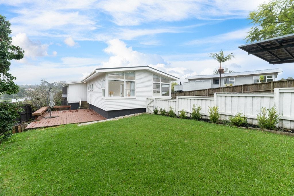 137 Verbena Road, Birkdale, Auckland - Carousel 2