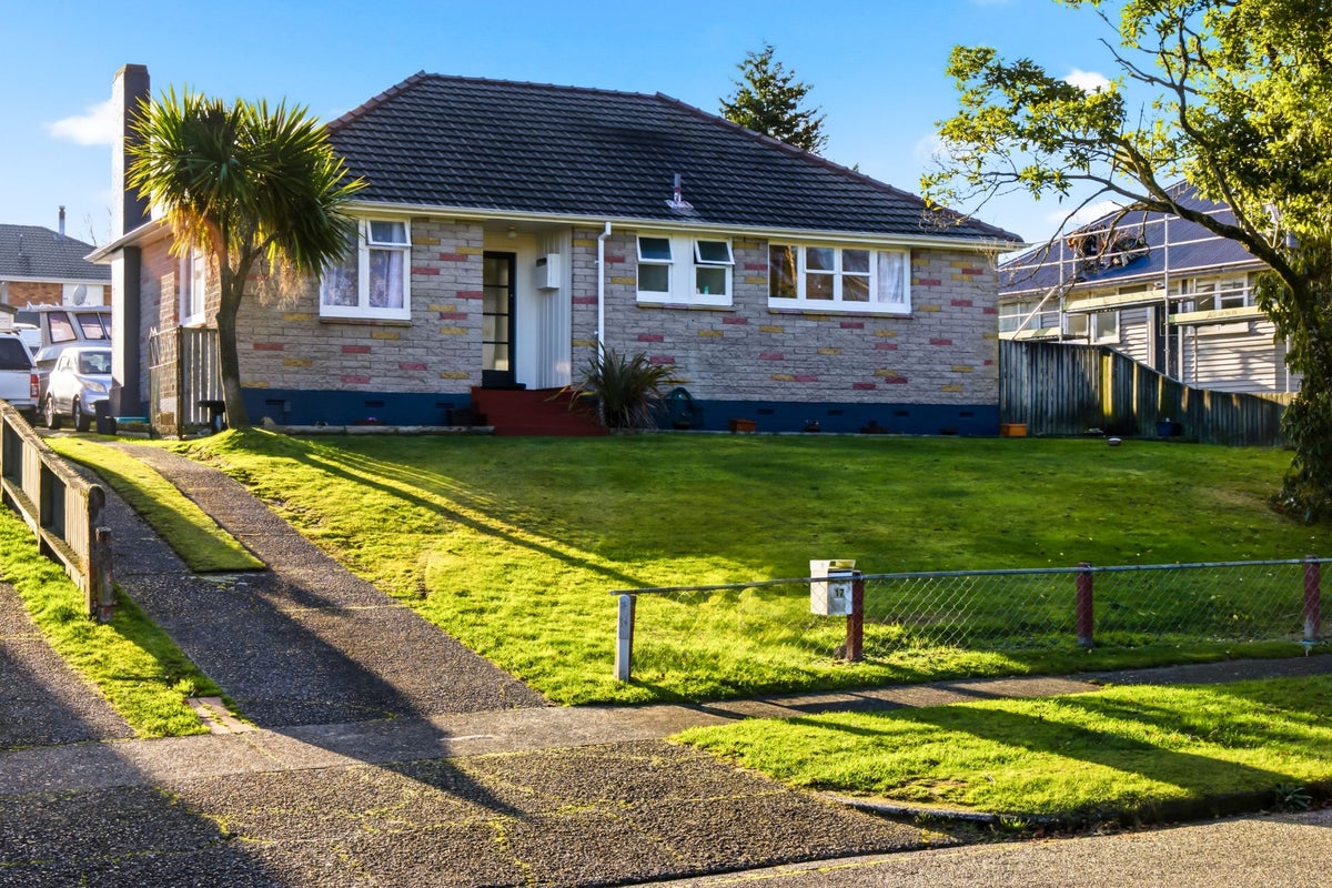 17 Maire Street, Wairakei, Taupo - Carousel 26