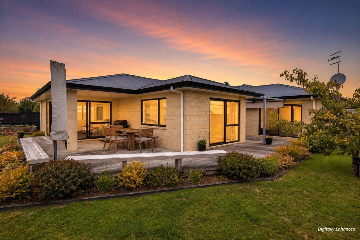 10 Wai Matangi Place, Motuoapa, Motuoapa - Carousel 1