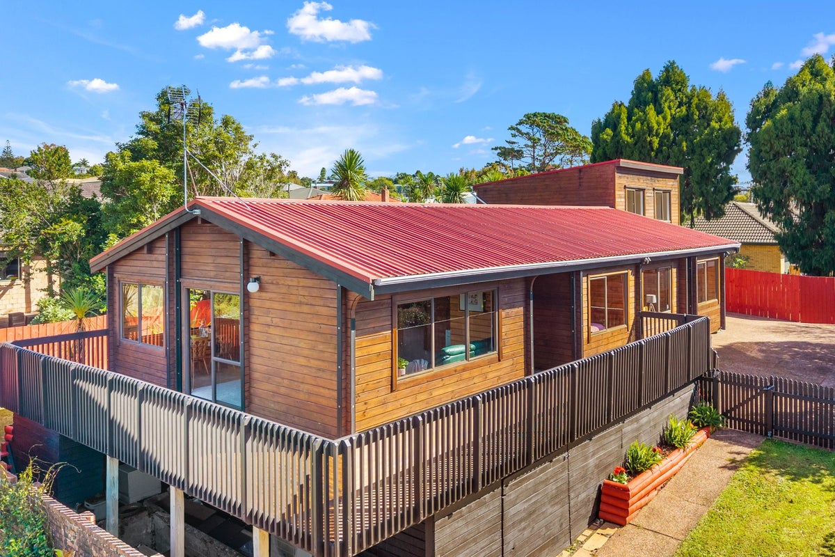 47A Eastglen Road, Glen Eden, Auckland - Carousel 1