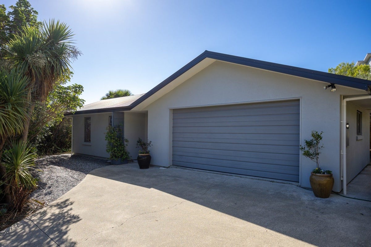 11 Farleigh Street, Atawhai, Nelson - Carousel 1