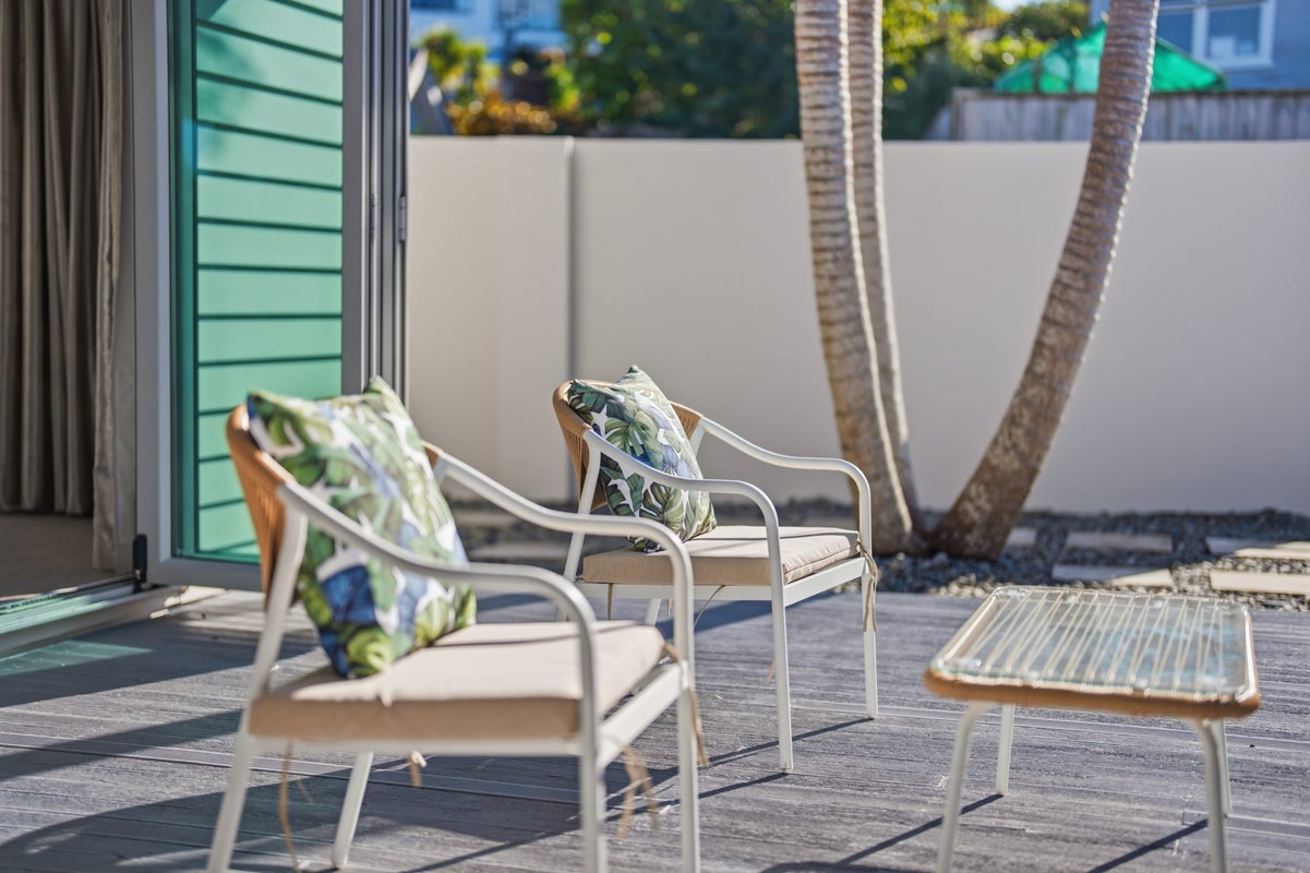 37 Kempthorne Crescent, Mission Bay, Auckland - Carousel 2