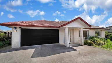 2/5 Bowscale Place, Northpark, Auckland - Carousel 1