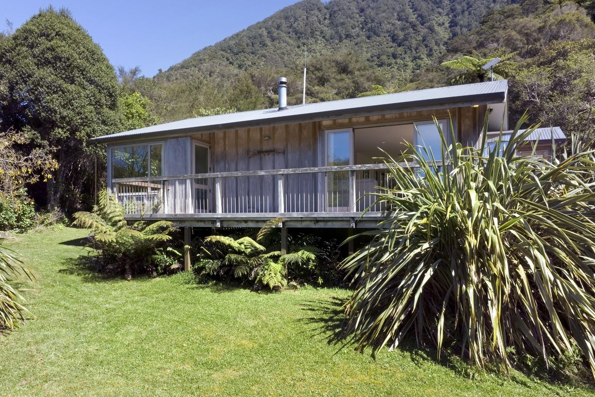 3215 Archers Road, Tennyson Inlet, Marlborough Sounds - Carousel 1