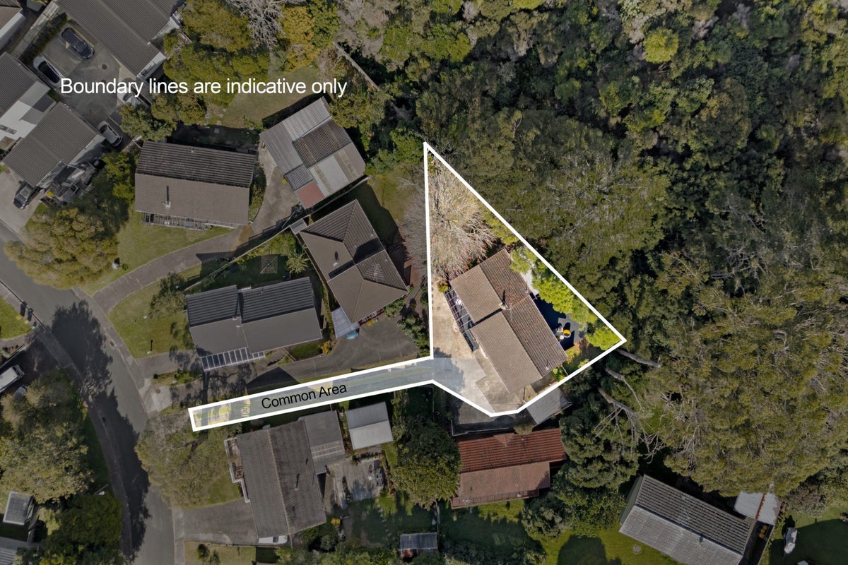 1/3 Aralia Road, Sunnynook, Auckland - Carousel 2