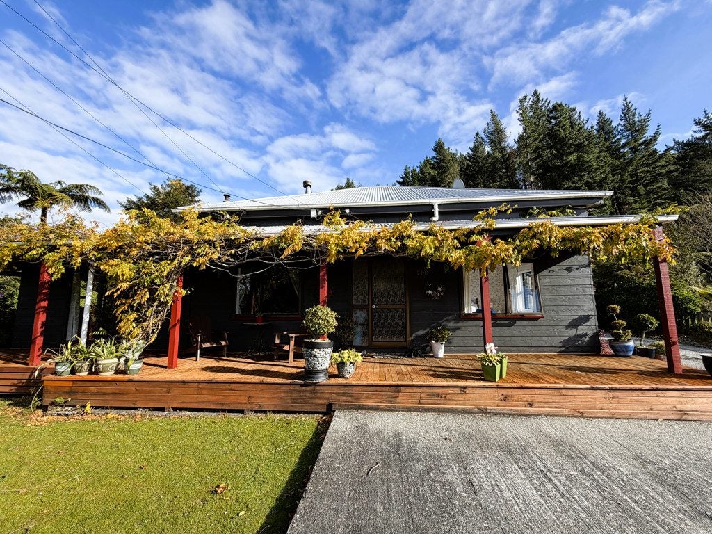 260 Marsden Road, Greymouth, Greymouth - Carousel 23