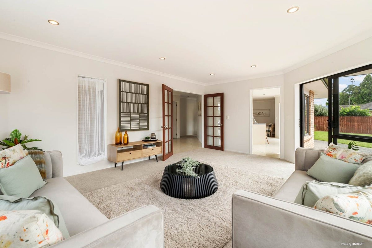 13 ERNEST SHACKLETON PL, Waiuku, Auckland - Carousel 1