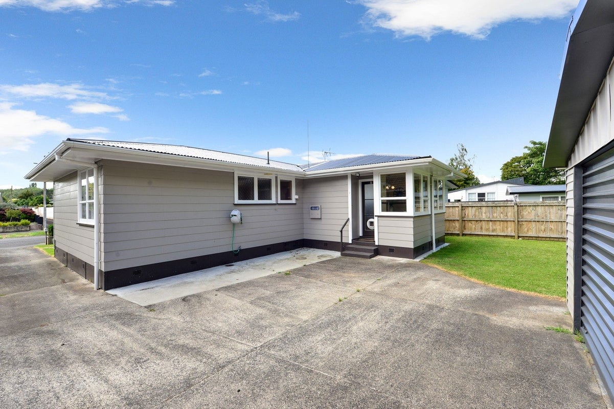 25 Fitzroy Avenue, Fitzroy, Hamilton - Carousel 2