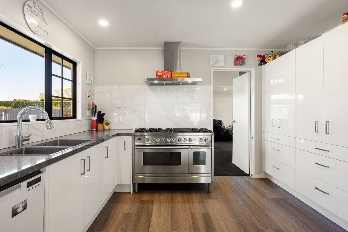 64 Athlone Drive, Cambridge, Cambridge - Carousel 2