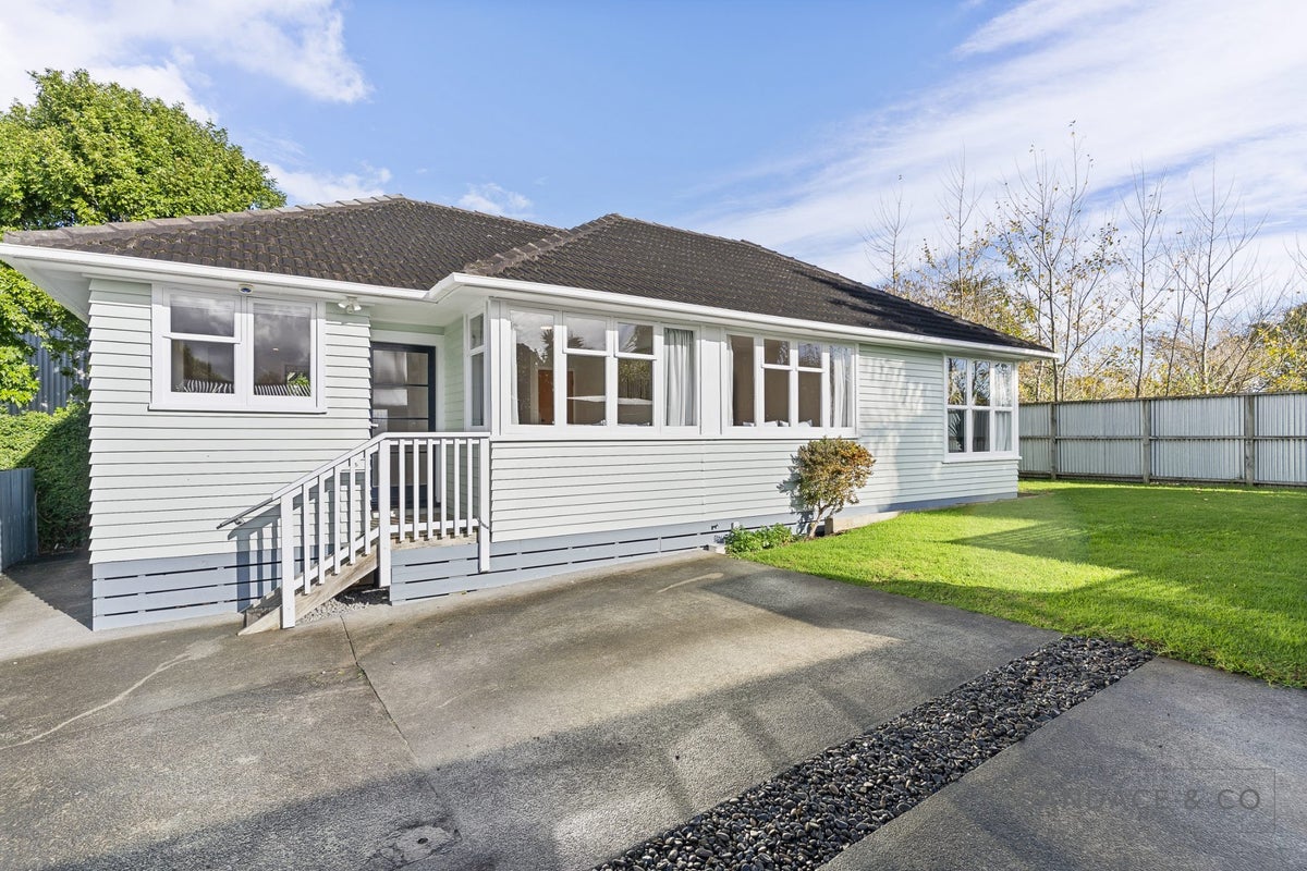 49A Hutton Street, Otahuhu, Auckland - Carousel 1