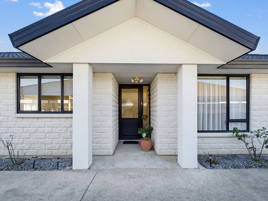 47 Meridian Grove, Kelvin Grove, Palmerston North - Carousel 2