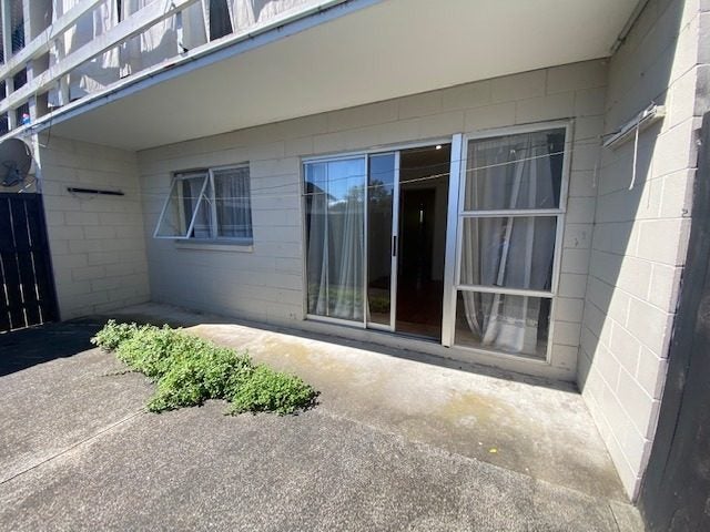 7/19 Locarno Avenue, Sandringham, Auckland - Carousel 2
