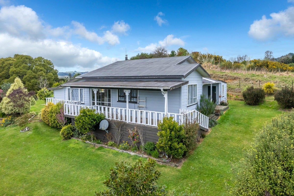 11 Gadsby Road, Te Kuiti - Carousel 1