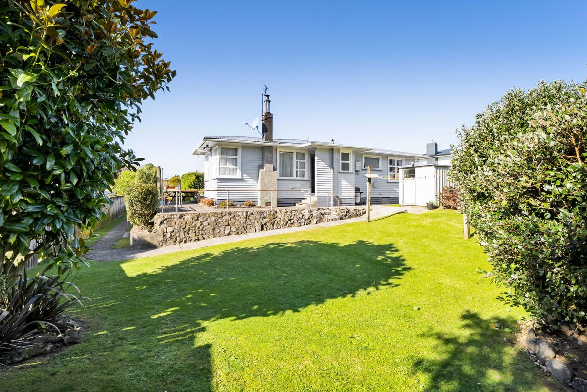 6 Mahoe Street, Inglewood, Inglewood - Carousel 2