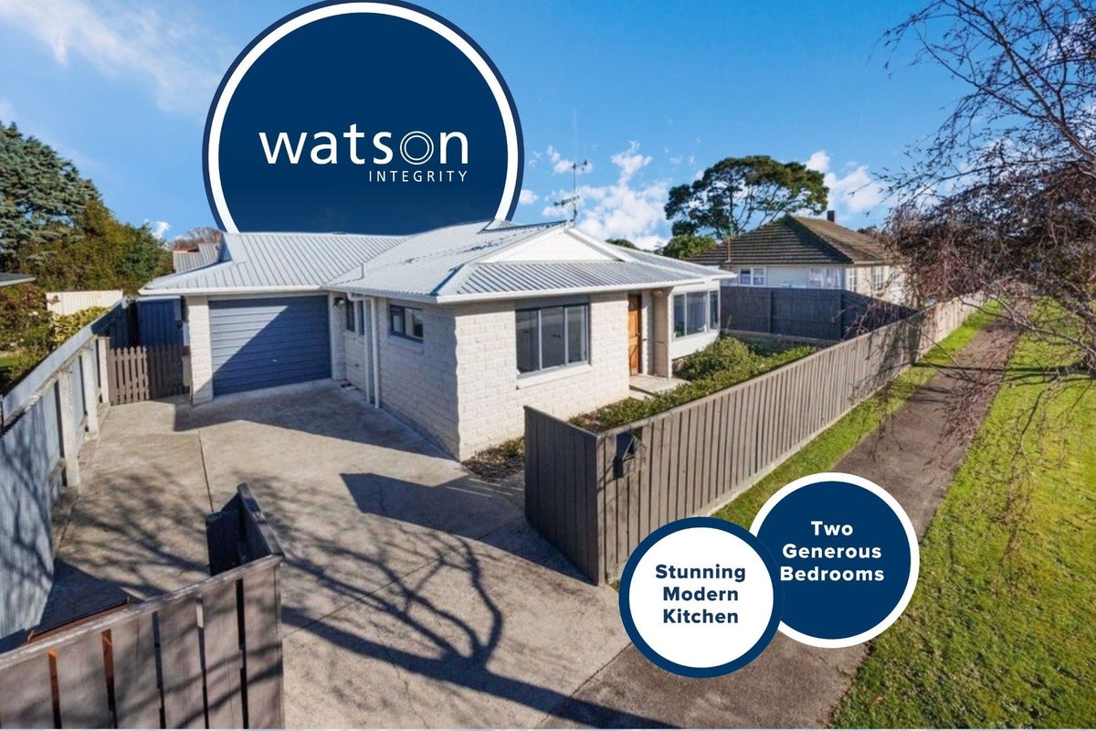 2 Pinedale Parade, Milson, Palmerston North - Carousel 1