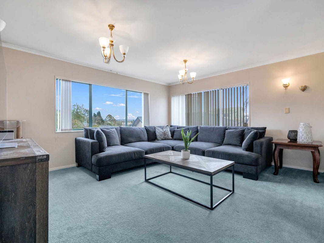 30 Capricorn Place, Kawaha Point, Rotorua - Carousel 2