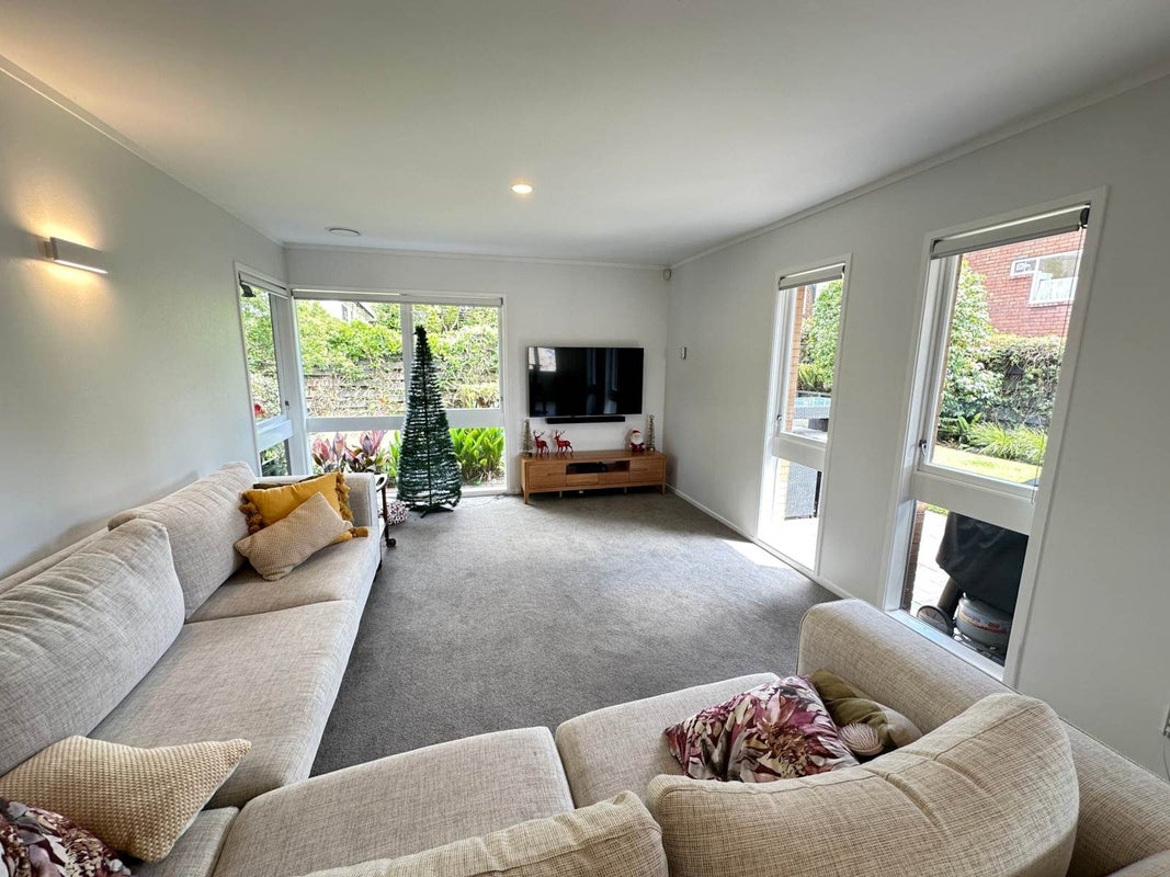35 Culver Terrace, Howick, Auckland - Carousel 2
