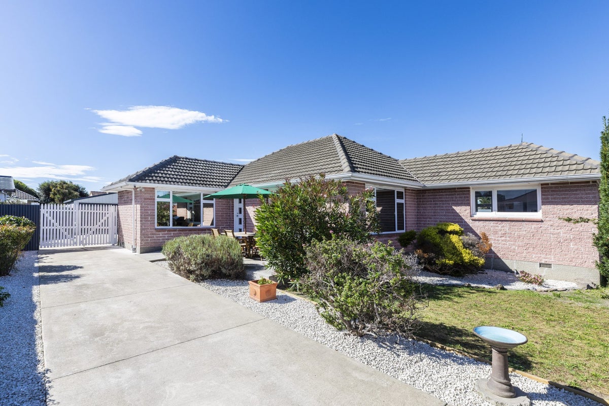 347 Breezes Road, Aranui, Christchurch - Carousel 2