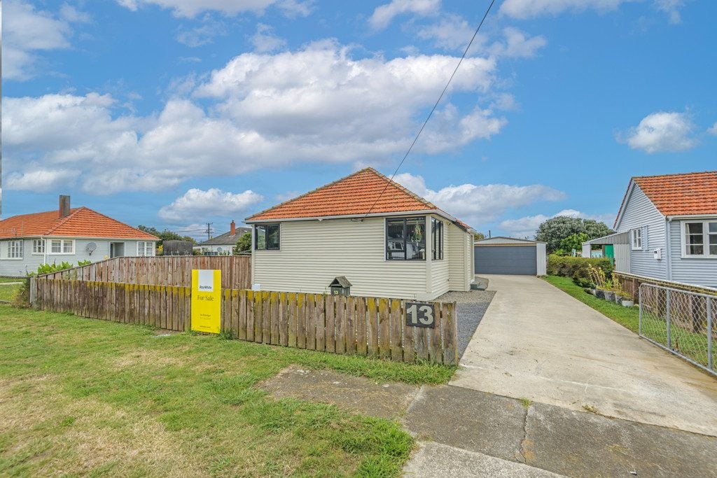 13 Hulke Street, Foxton, Foxton - Carousel 19