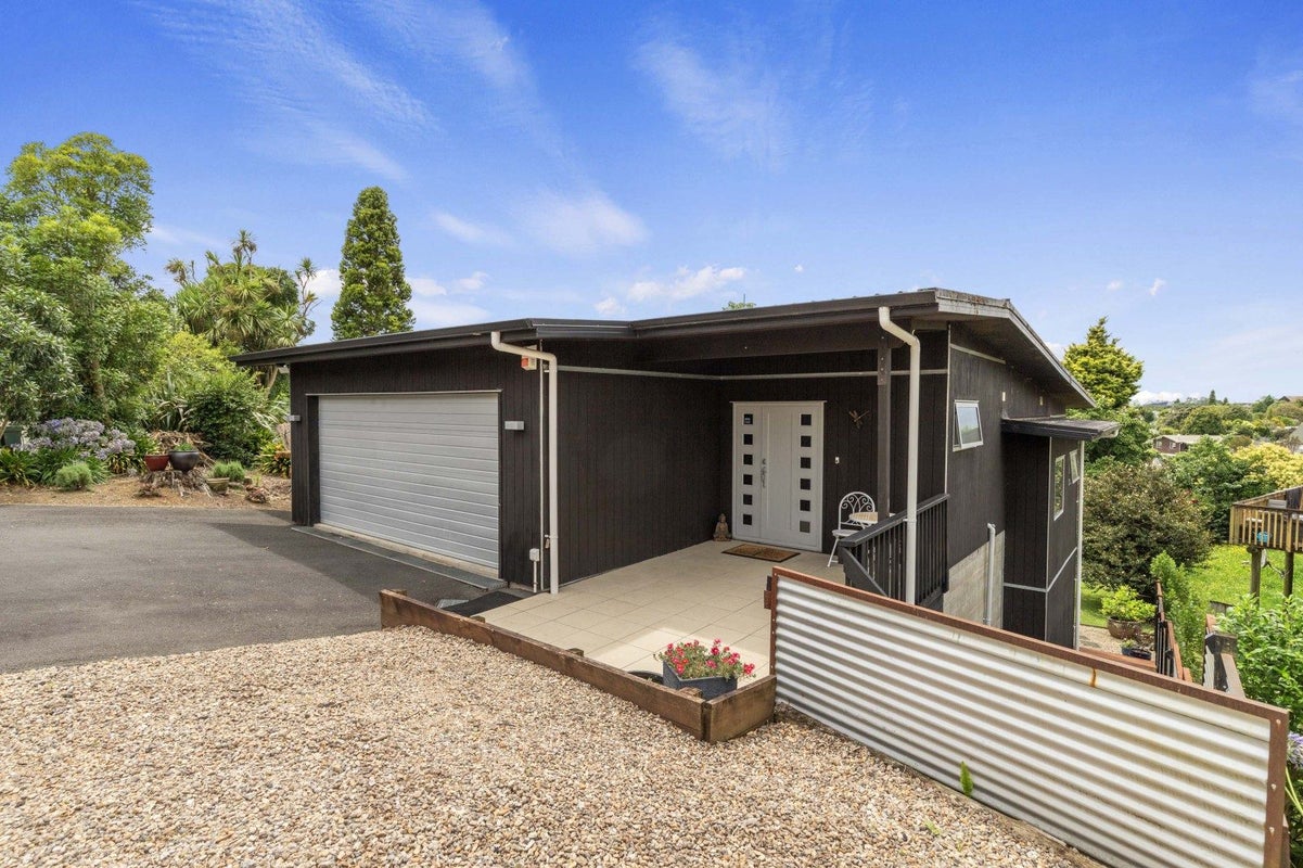 6 Stirling Place, Dinsdale, Hamilton - Carousel 1