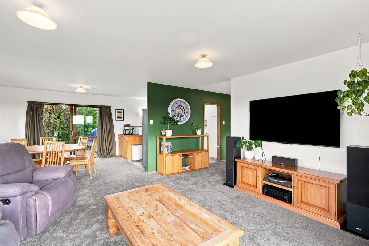 433 Cashmere Road, Westmorland, Christchurch - Carousel 2