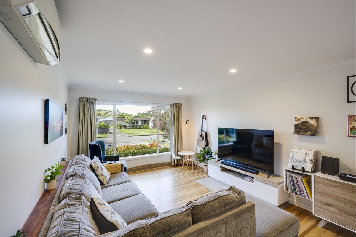 14 Veronica Avenue, Marewa, Napier - Carousel 2