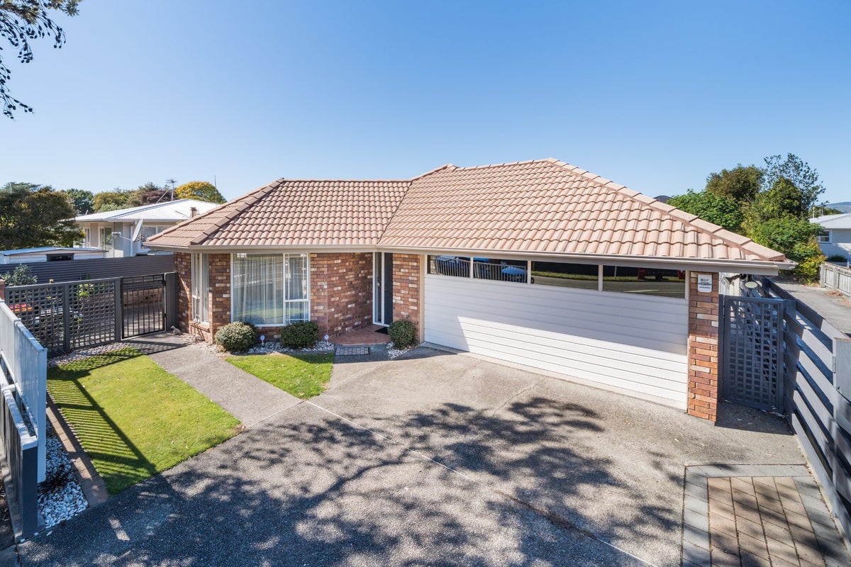358 College Street, West End, Palmerston North - Carousel 1