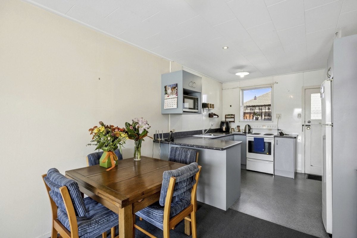 7G Lawrence Street, Mornington, Dunedin - Carousel 2