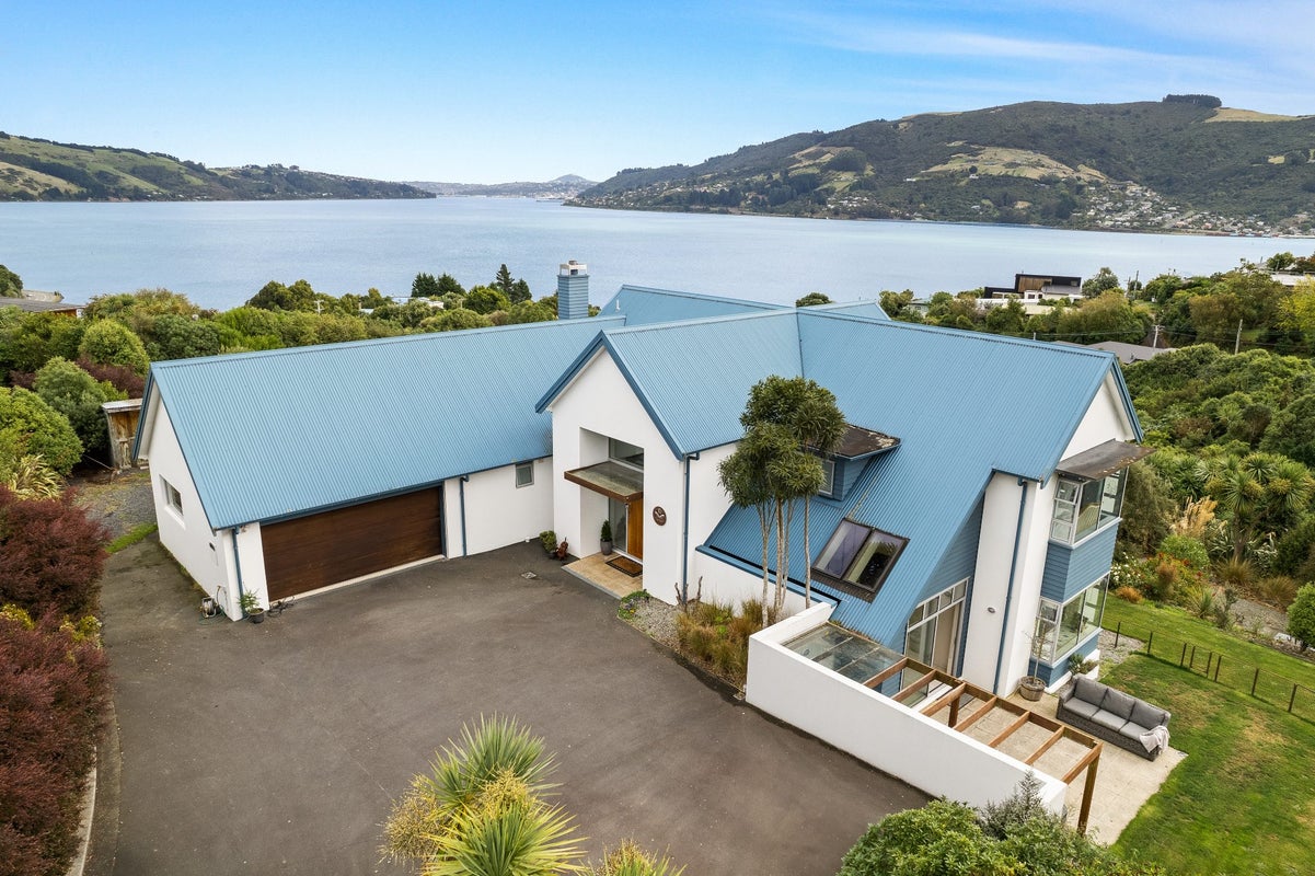 10 Glenfinlass Street, Company Bay, Dunedin - Carousel 2