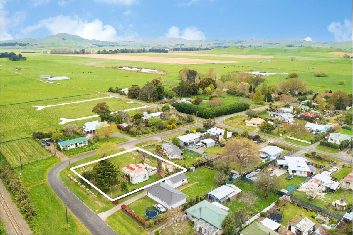 18 Williams Street, Otane, Otane - Carousel 2