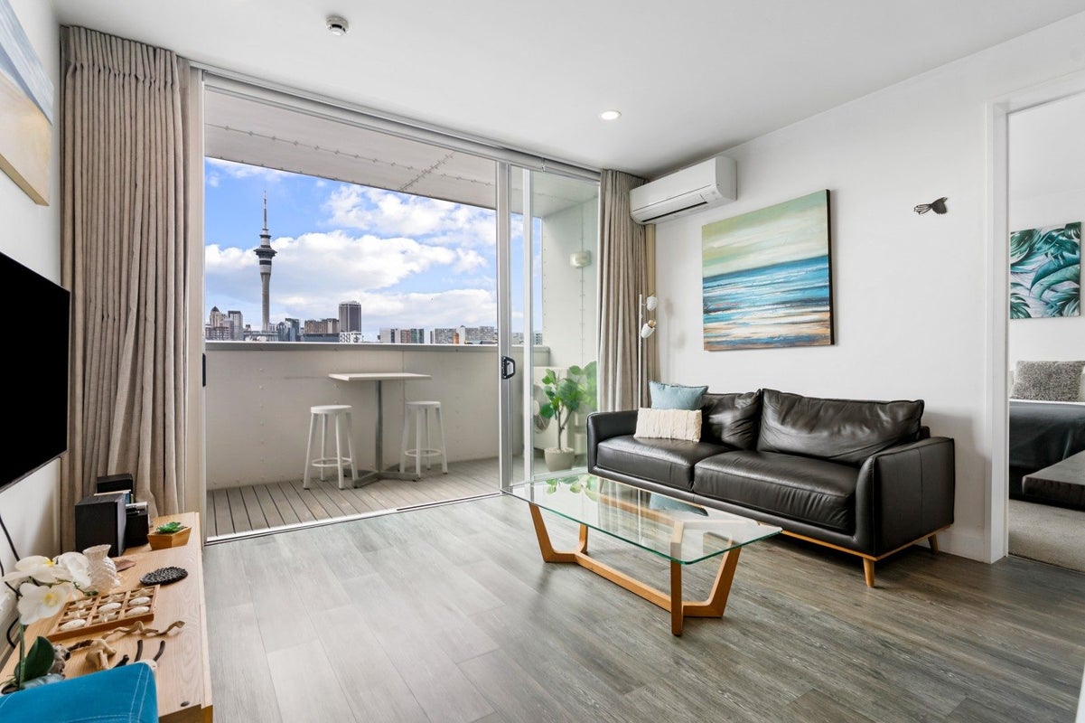 303/22 Fisher-point Drive, Freemans Bay, Auckland - Carousel 1