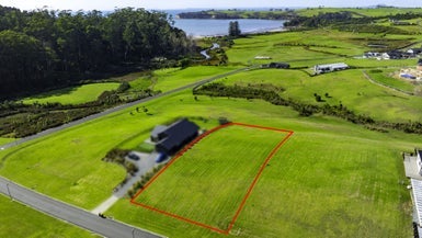6 Taha Puke Road, Okura Bush, Silverdale - Carousel 1