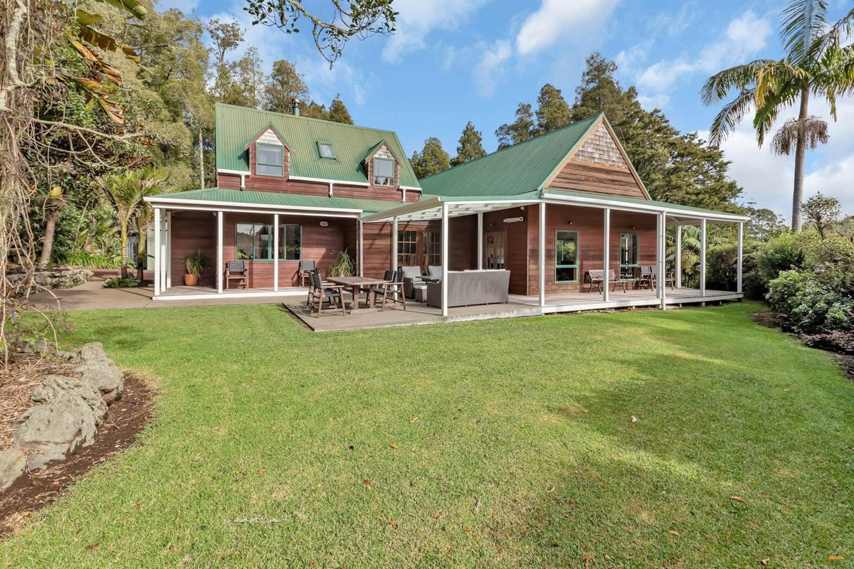 77 Appian Way, Whangarei - Carousel 1